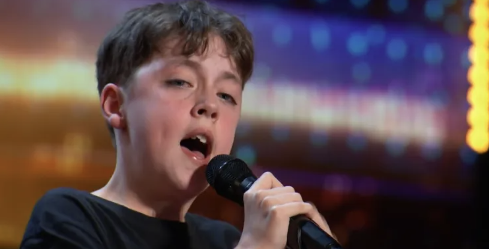 “You’re So Cool.” Simon Cowell Raves Over 12-Yr-Old’s Remarkable “AGT ...